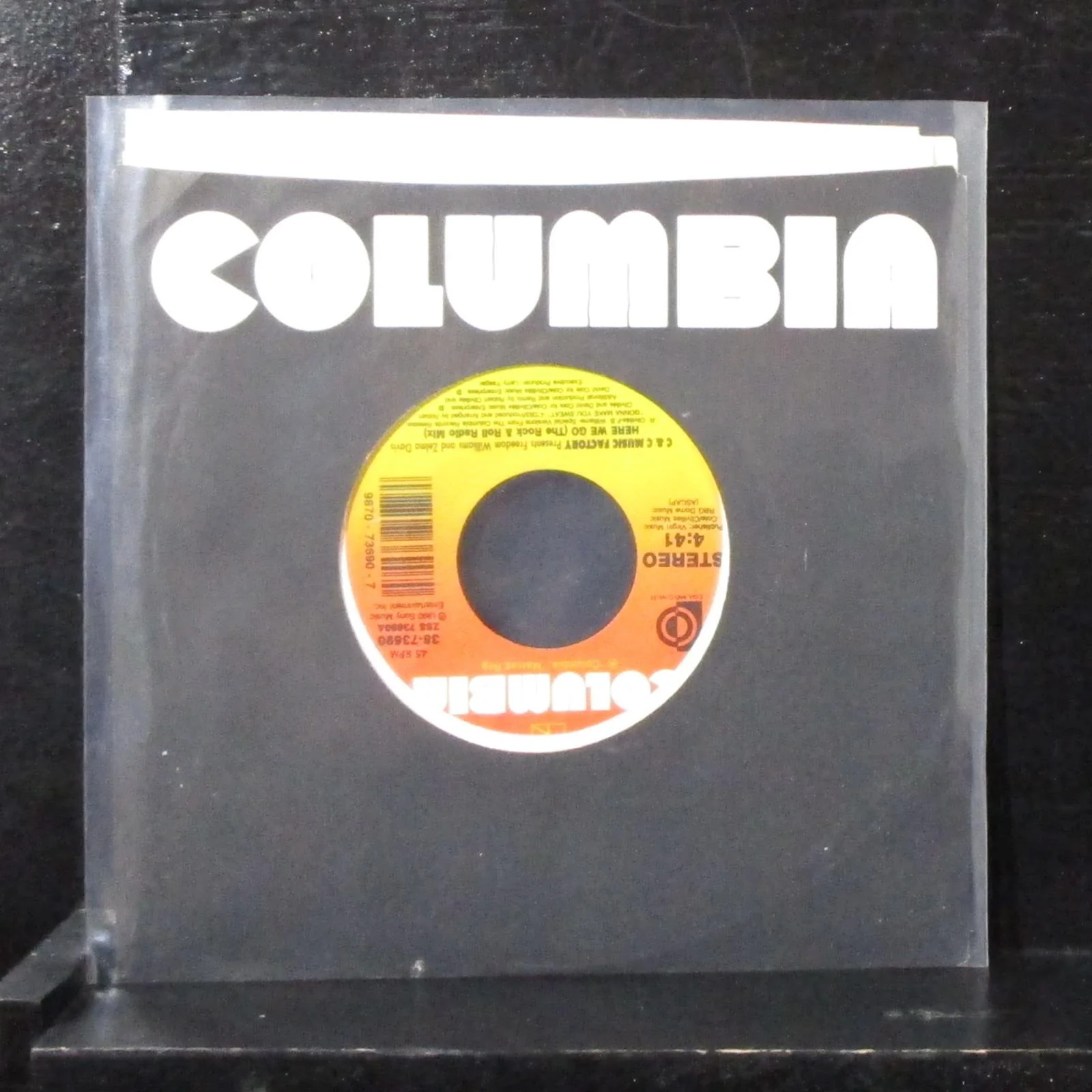 C & C Music Factory - Here We Go 7" VG+ Vinyl 45 Columbia 38-73690 USA 1990 - Image 2
