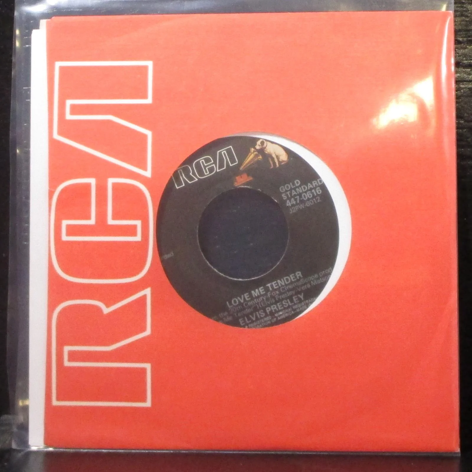 Elvis Presley - Love Me Tender / Anyway You Want Me 7" Mint- Vinyl 45 RCA 1977 - Image 2