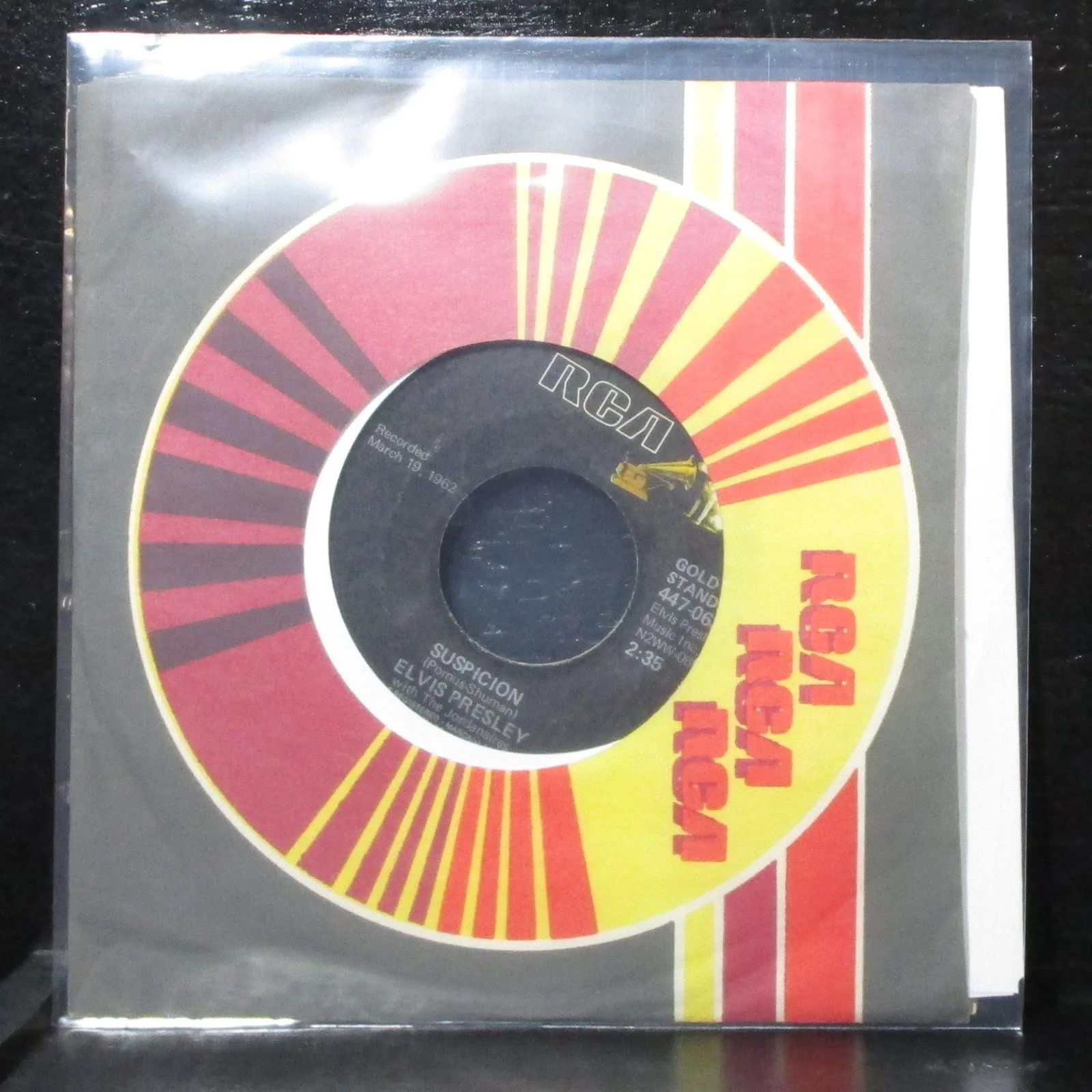 Elvis Presley - Suspicion / Kiss Me Quick 7" VG+ RCA 447-0639 USA 1964 - Image 2