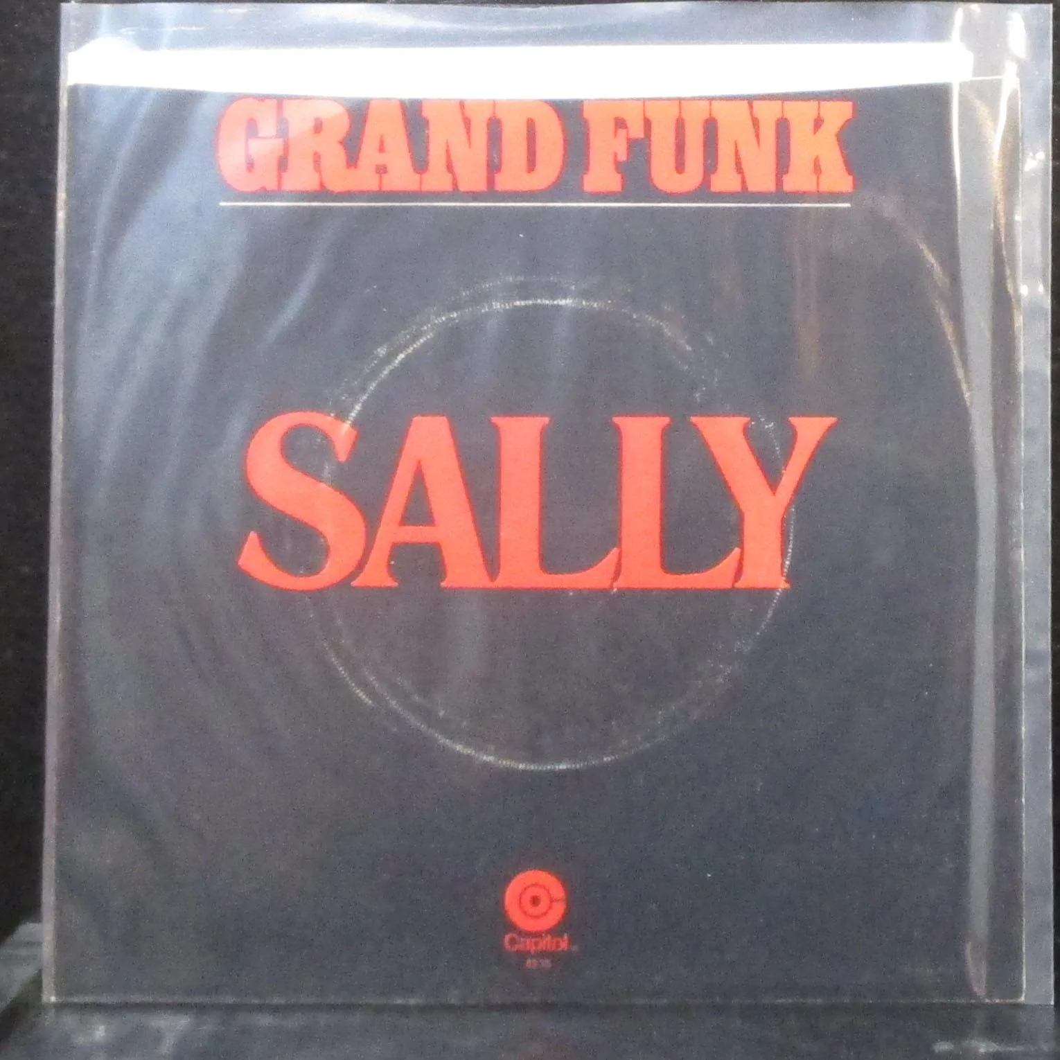 Grand Funk Railroad - Sally / Love Is Dying 7" Mint- Vinyl 45 Capitol 4235 USA - Image 2
