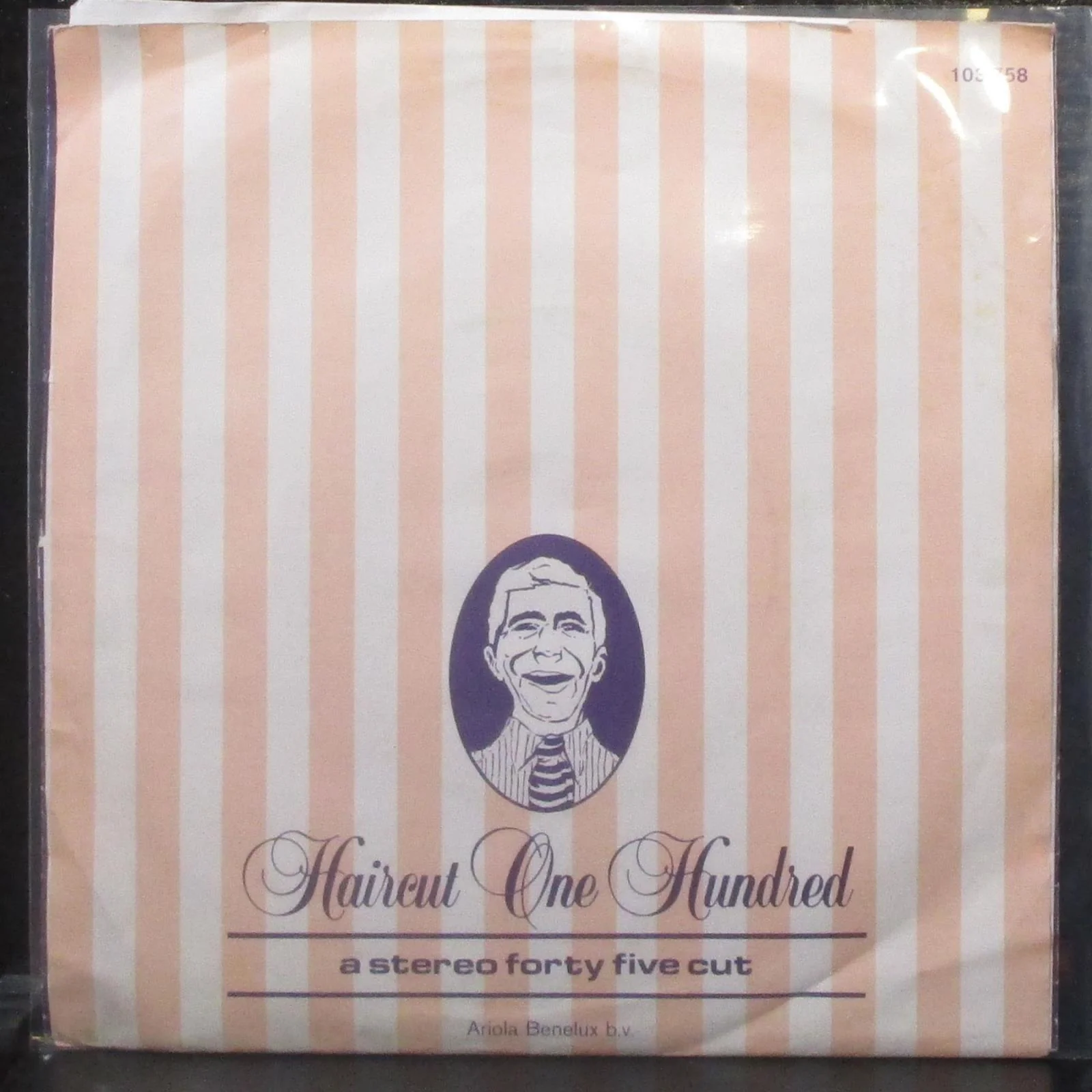 Haircut One Hundred - Favourite Shirts 7" VG+ Vinyl 45 Arista 103.758 Holland - Image 2