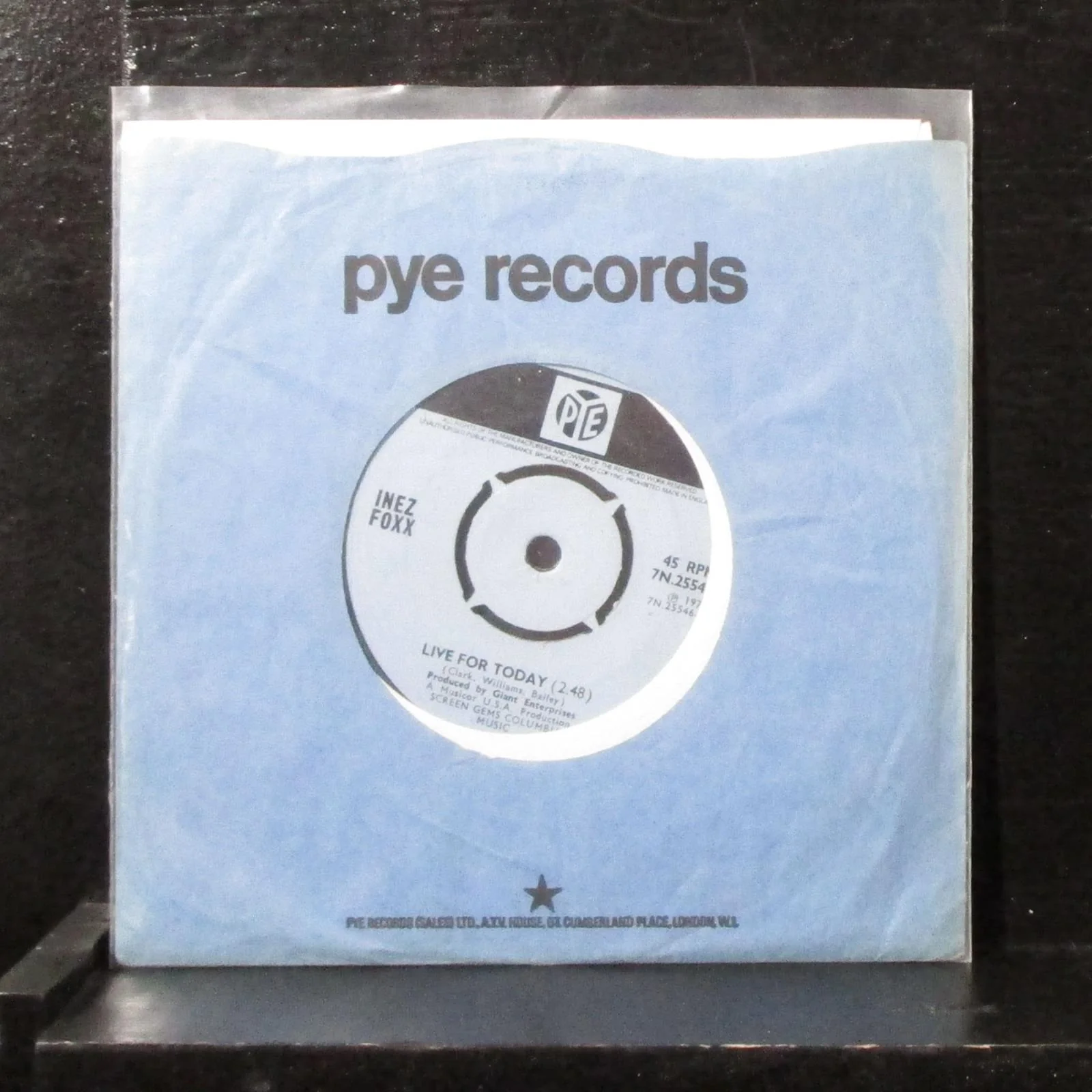 Inez Foxx - You Shouldn't Have Set My Soul On Fire 7" VG+ Vinyl 45 UK 7N.25546 - Image 2