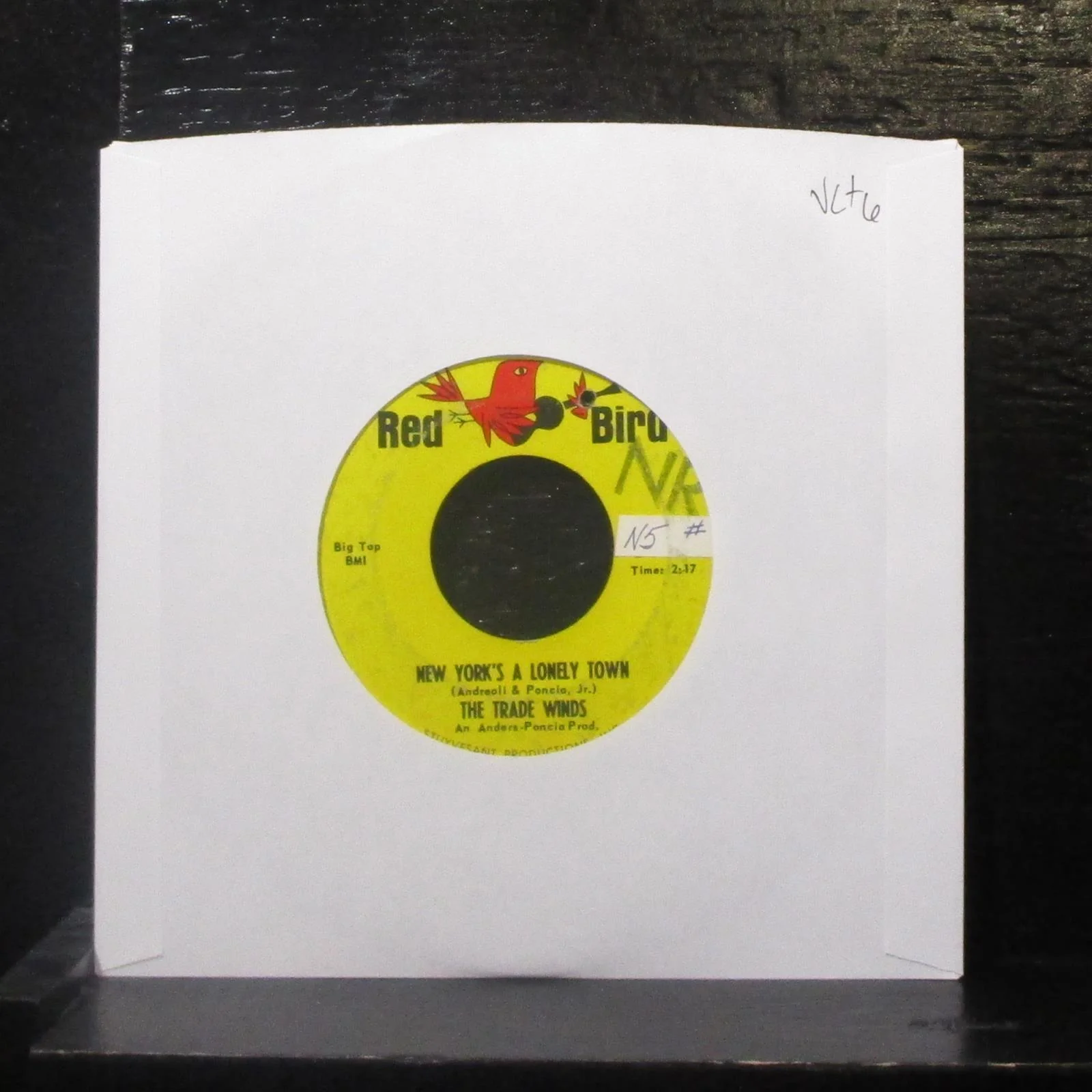 The Trade Winds - New York's A Lonely Town 7" VG+ Vinyl 45 Red Bird RB 10-020