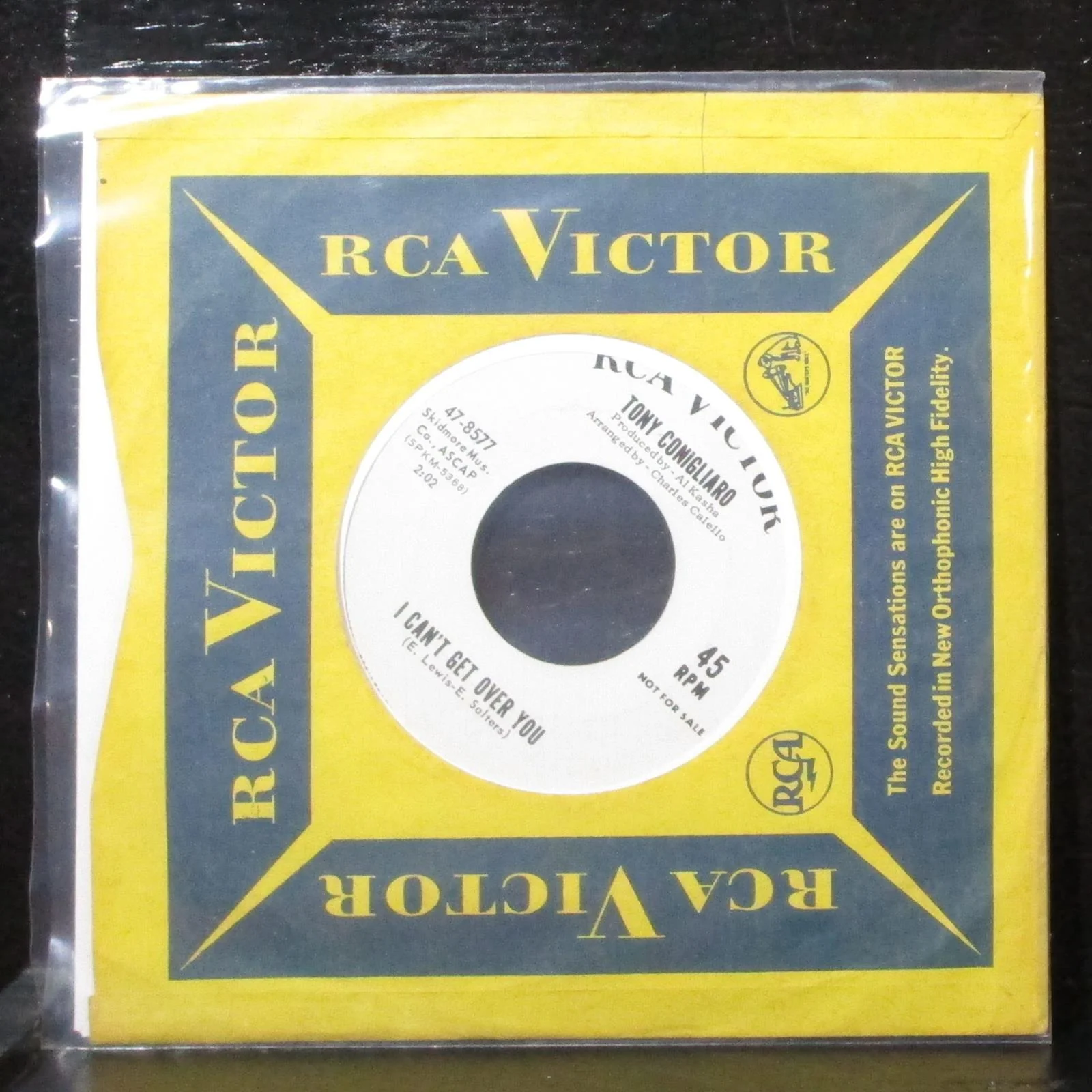 Tony Conigliaro - Little Red Scooter / I Can't Get Over You 7" Mint- RCA 47-8577 - Image 2