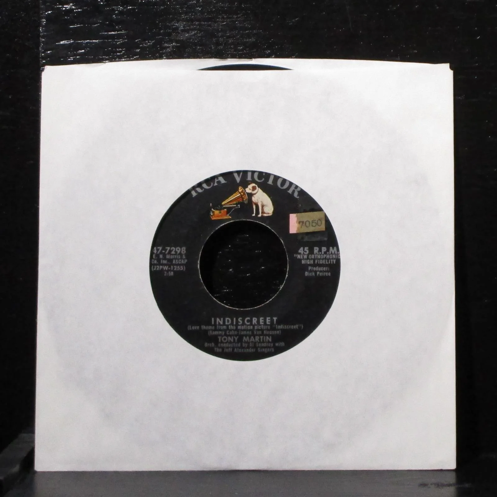 Tony Martin - Walk With Me / Indiscreet 7" VG+ Vinyl 45 RCA 47-7298 USA - Image 2